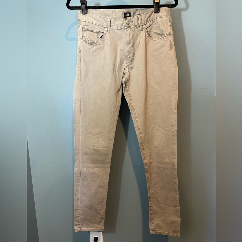 H&M Skinny Fit Pants in Light Grey